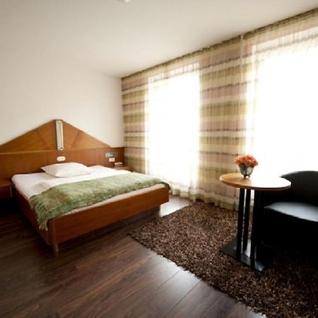 Classic Hotel Kaarst Kültér fotó